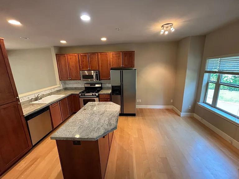 2145 NE 50th Way — Photo 3