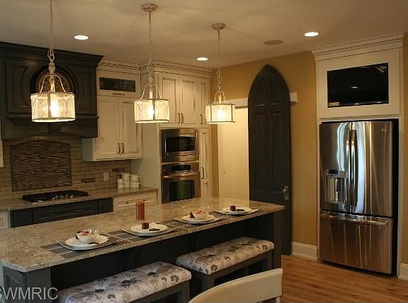 4th image of 575 Stonehenge Dr SW
