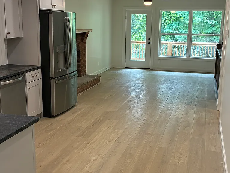 138 Ash Ln — Photo 7