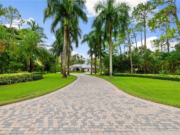 4860 Sycamore DR, NAPLES, FL 34119