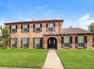 329 Old Course Dr, Friendswood, TX 77546