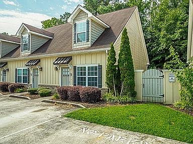 1st image of 6934 Park Dr