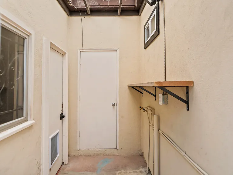 958 Collier Dr — Photo 12