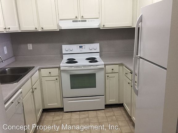 5th image of 1587 S Foothill Dr APT 17