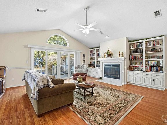 4th image of 3514 Sweet Bay Dr