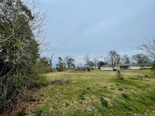 405 S Welty St, Iowa, LA 70647