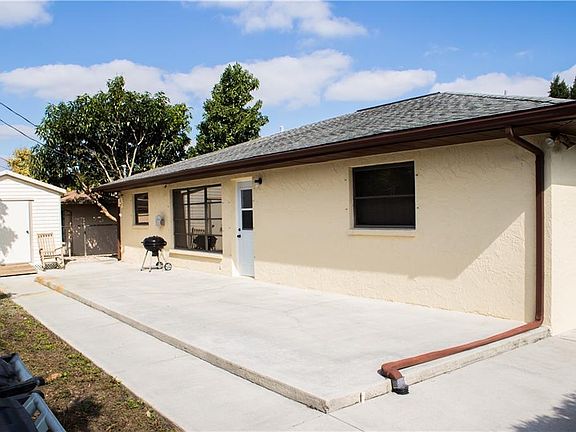 5th image of 228 Orduna Dr