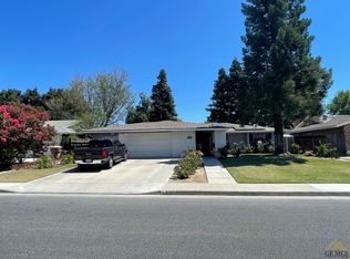 6305 Desert Hills Ave, Bakersfield, CA