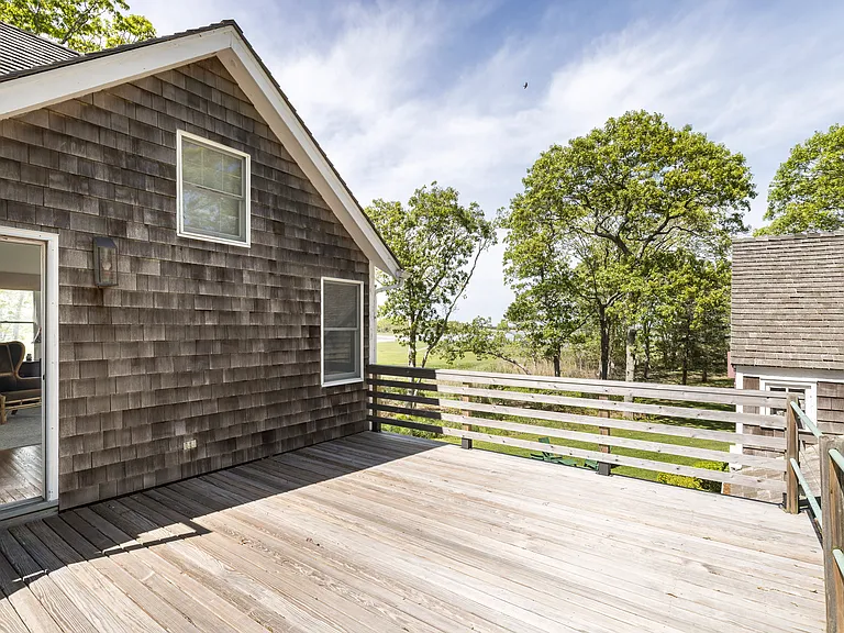245 Old Stone Hwy — Photo 6