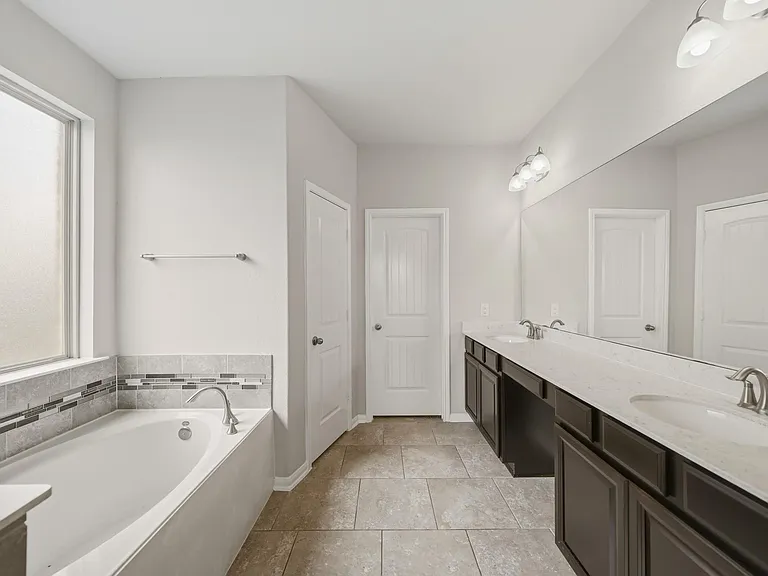 223 Auburn Shores Ct — Photo 15