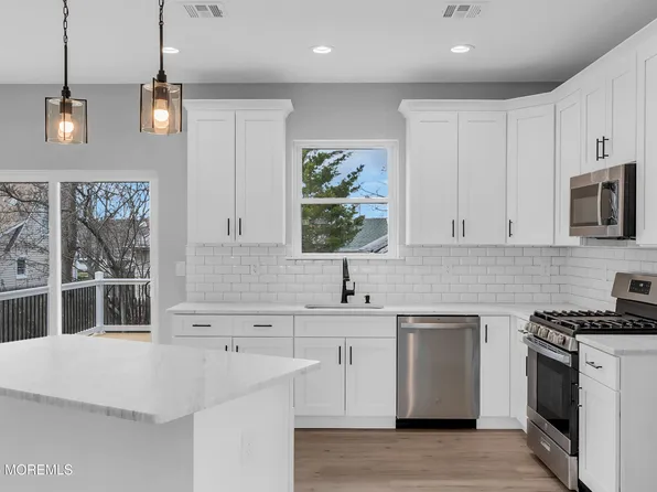 306 Beach Boulevard, Forked River, NJ 08731