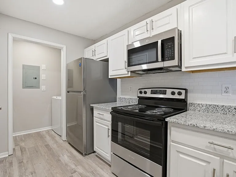The Bradley — Photo 14