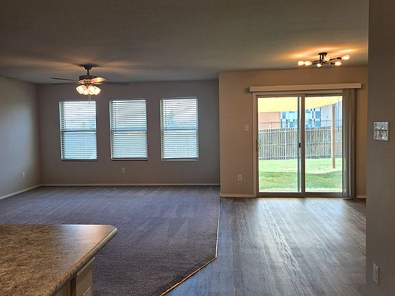 5th image of 2712 Norite Dr