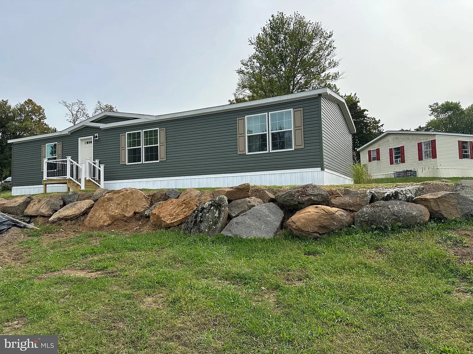 21 Golfview Dr photo 1