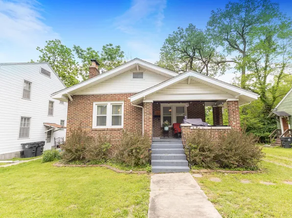 6 Windsor Pl, Moberly, MO 65270