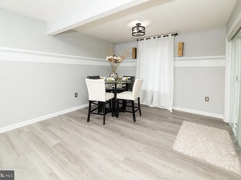 1049 Coriander Ln — Photo 7