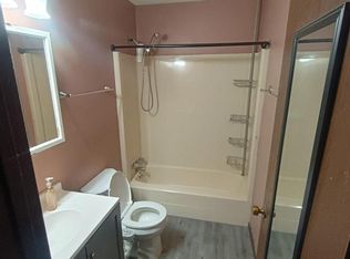 105 N Lear St APT 3, Marion, IL 62959