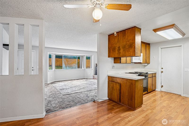 5th image of 20601 Church Lake Drive E