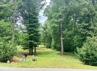 3435 Coopers Mountain Rd, Martinsville, VA 24112