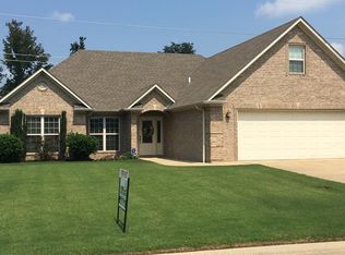 128 Crestfield Dr, Jonesboro, AR 72404