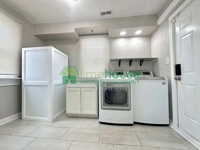 809 Cambridge Ave — Photo 17