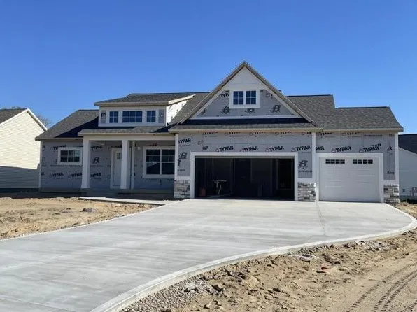 4757 Windfield Ct, Holland, MI 49423