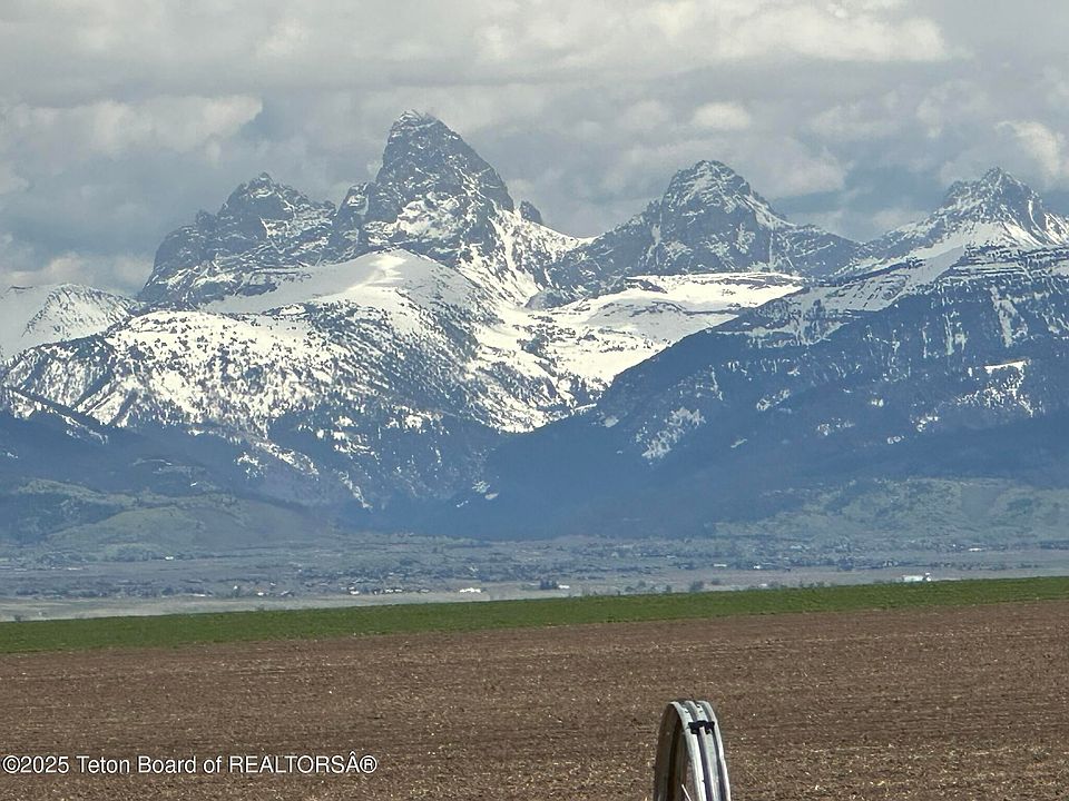 1st image of 8489 Fawn Ridge Ln