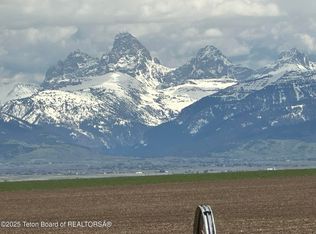 8489 Fawn Ridge Ln, Tetonia, ID 83452