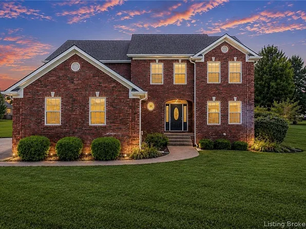 3056 Wolf Lake Boulevard, New Albany, IN 47150
