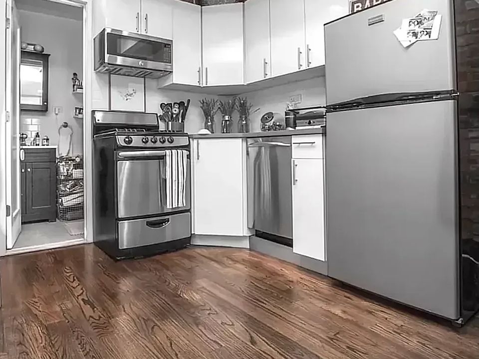 2nd image of 175 Ludlow St APT 3