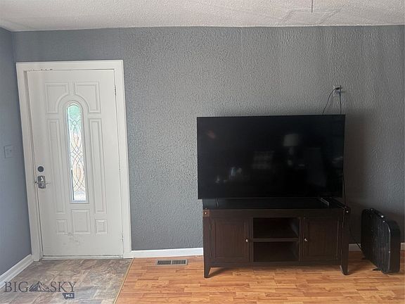 5th image of 508 Ash St