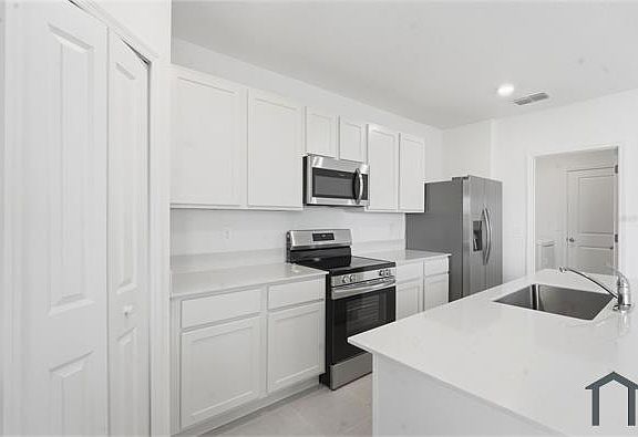 2nd image of 2756 Lookout Ridge Rd