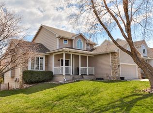 2810 Lexington Dr, Norwalk, IA 50211