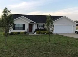 2468 Tippett Rd, Manitou, KY 42436