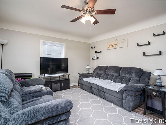3rd image of 3521 Marine St SW
