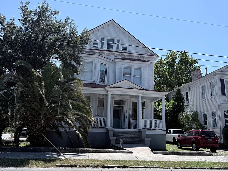135 Ashley Ave #B — Photo 8