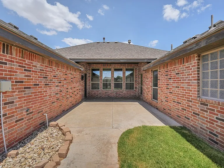 5907 Frio Dr — Photo 29