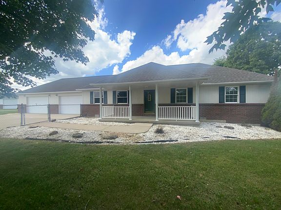 2nd image of 24 Heritage Dr
