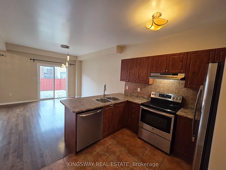 28 Tidemore Hts — Photo 5