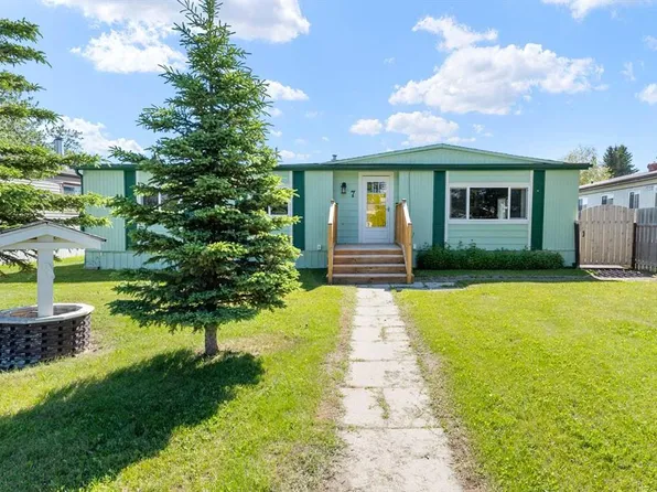 7 W Tamarack Cres NW, Sundre, AB T0M 1X0