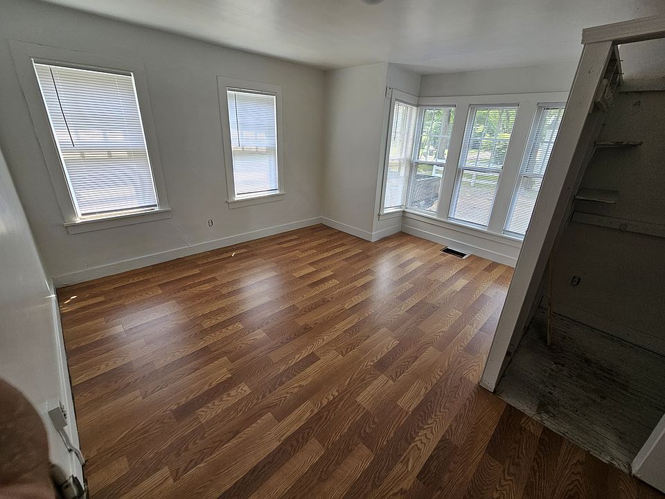 1st image of 315 N Niles St #4