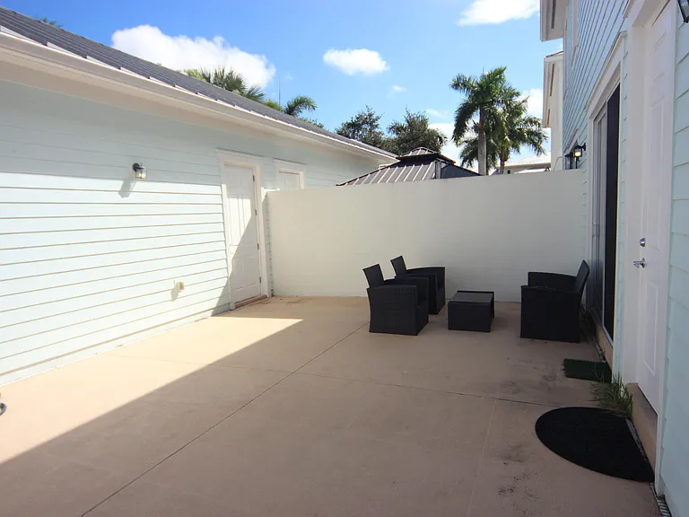 1165 Islamorada Dr — Photo 10