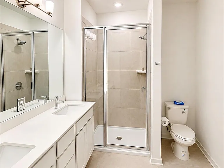 497 Orleanian Dr #B — Photo 6