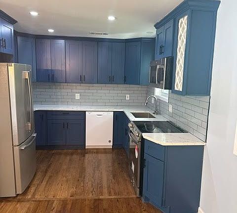 5th image of 331 Simca St SE