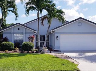 7517 Cameron Cir, Fort Myers, FL 33912