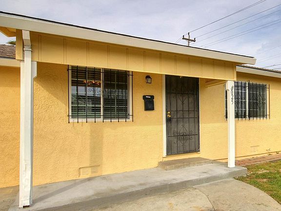 4th image of 8025 48th Ave