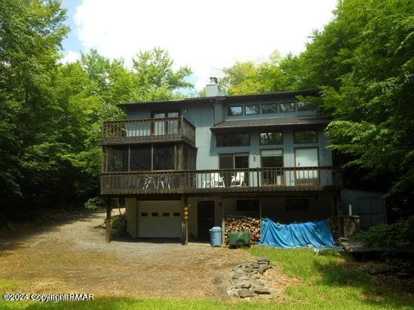 2175 Pine Valley Dr, Tobyhanna, PA 18466