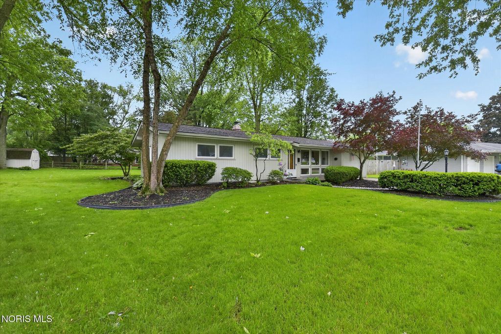 5934 San Reno Dr, Sylvania, OH - View 2