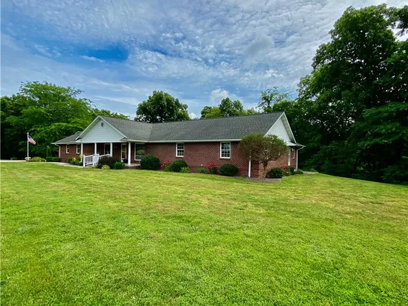 19484 N State Highway 32, Shumway, IL 62461