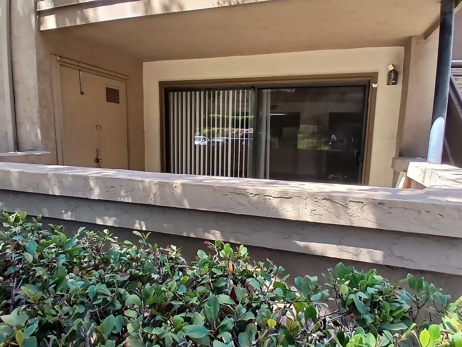 2 bed, 2.0 bath, 1052 sqft, $2,600 — Photo 2